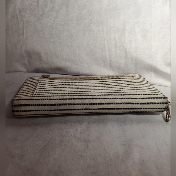 Fossil Wallet Stripped Zipper Closure - Picture 4 of 11